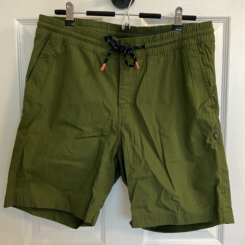 NWT Men’s Cotopaxi Shorts. Size M.